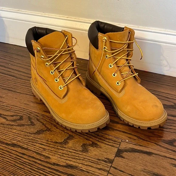 Timberland | Shoes | Size 6 In Mens Youth Timberland Boots